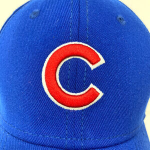 Chicago Cubs 39THIRTY Hat New Era Stretch Fit S/M Blue Red C MLB Baseball Cap